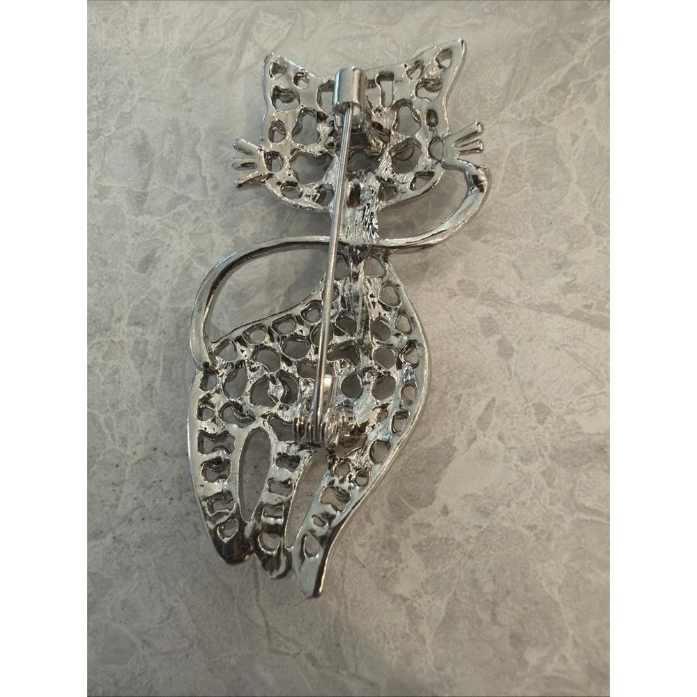 Vintage Style Silver Rhinestone Cat Brooch